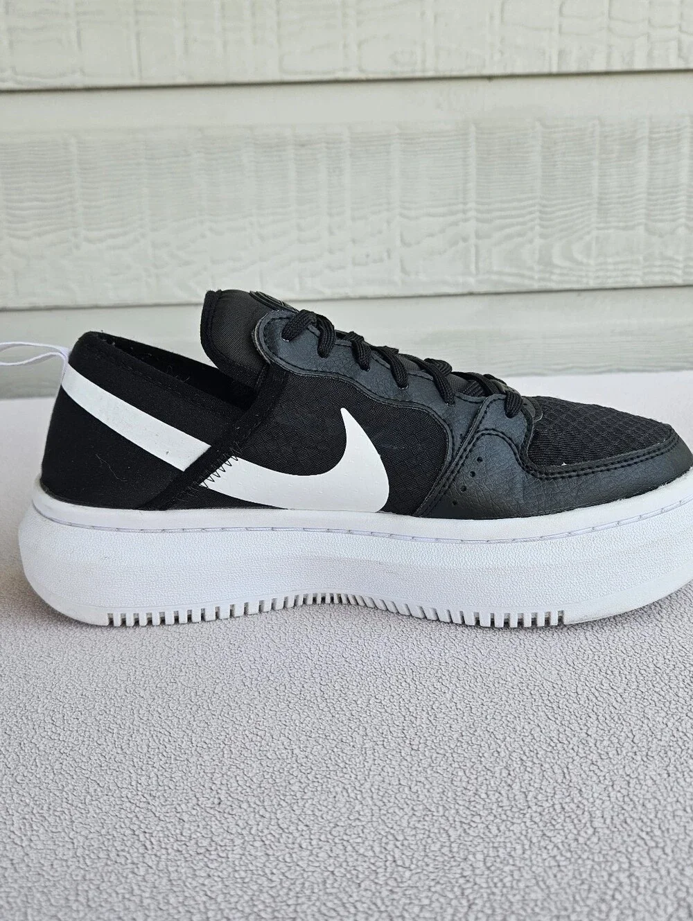 Nike Court Vision Alta TXT Shoes Women SZ 8.5 Black Platform Sneakers CW6536-001